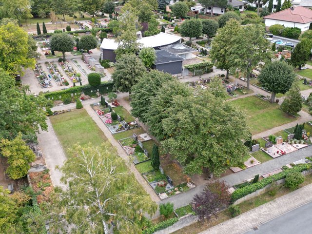 Luftbild Alsbacher Friedhof