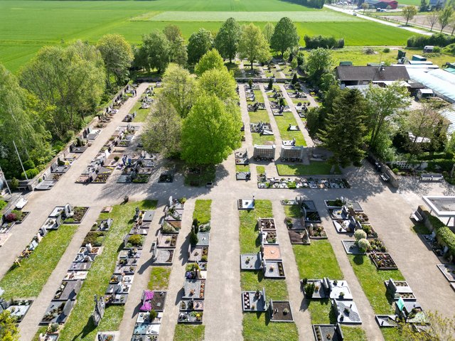 Luftbild Hähnleiner Friedhof